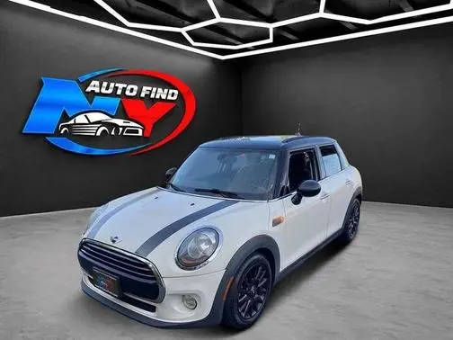 2016 MINI Hardtop 4 Door FWD photo