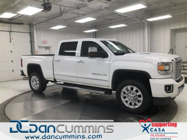 2016 GMC Sierra 2500HD Denali 4WD photo