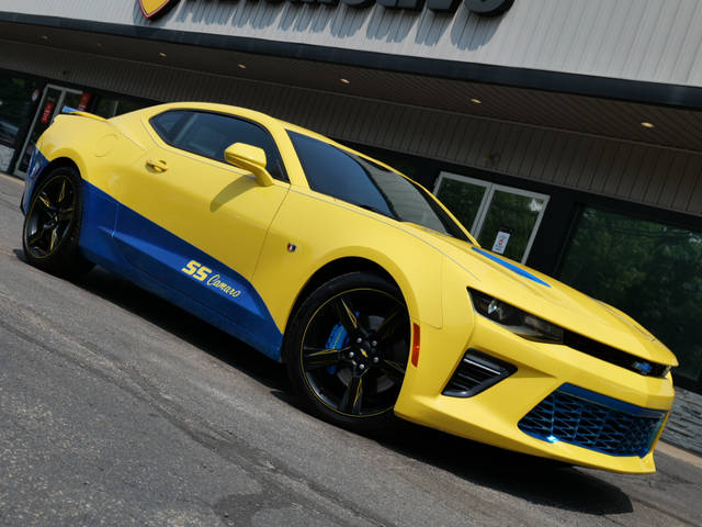 2017 Chevrolet Camaro 2SS RWD photo