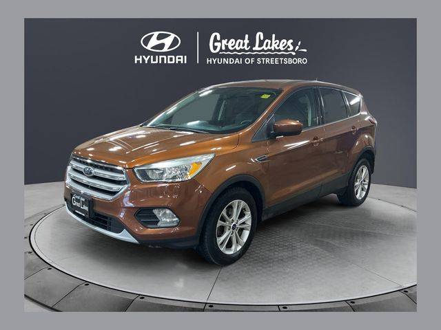 2017 Ford Escape SE FWD photo