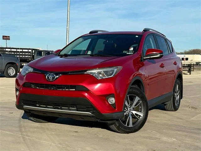 2016 Toyota RAV4 XLE AWD photo