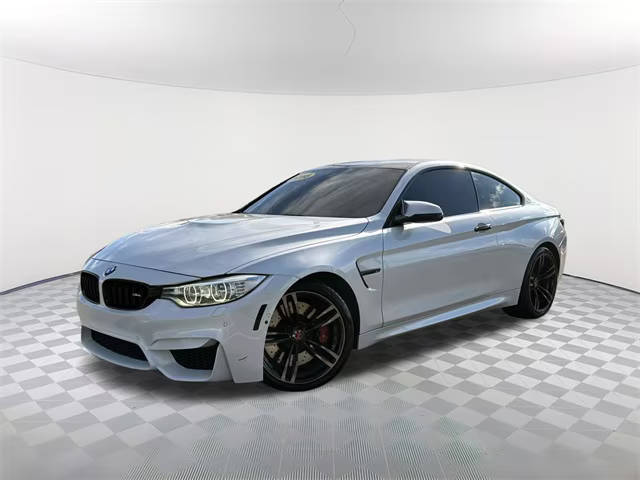 2016 BMW M4  RWD photo