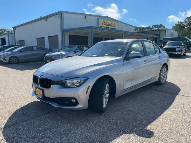 2016 BMW 3 Series 320i RWD photo