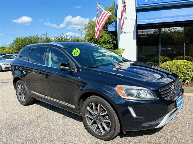 2017 Volvo XC60 Dynamic AWD photo