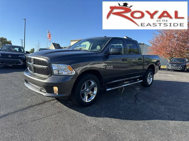 2016 Ram 1500 Express 4WD photo