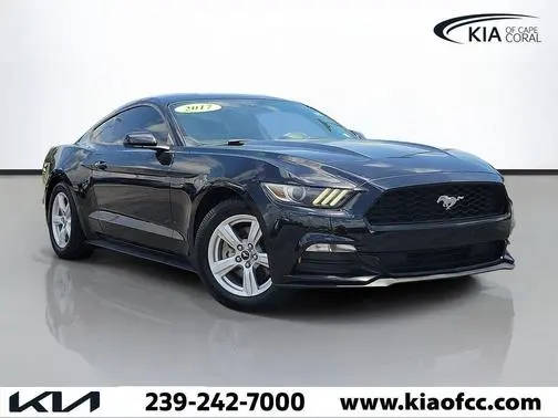2017 Ford Mustang V6 RWD photo