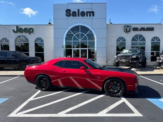2016 Dodge Challenger SRT Hellcat RWD photo