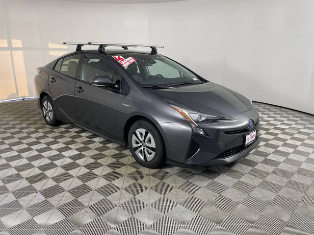 2016 Toyota Prius Four FWD photo