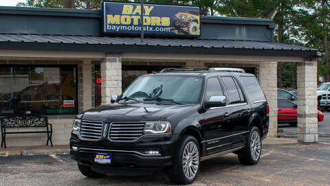 2017 Lincoln Navigator Reserve RWD photo