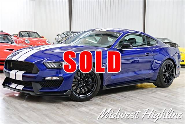 2016 Ford Mustang Shelby GT350 RWD photo