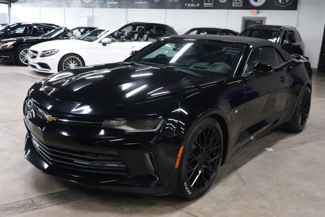 2017 Chevrolet Camaro 2LT RWD photo