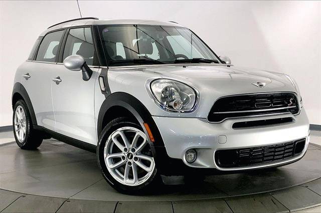 2016 MINI Countryman S FWD photo