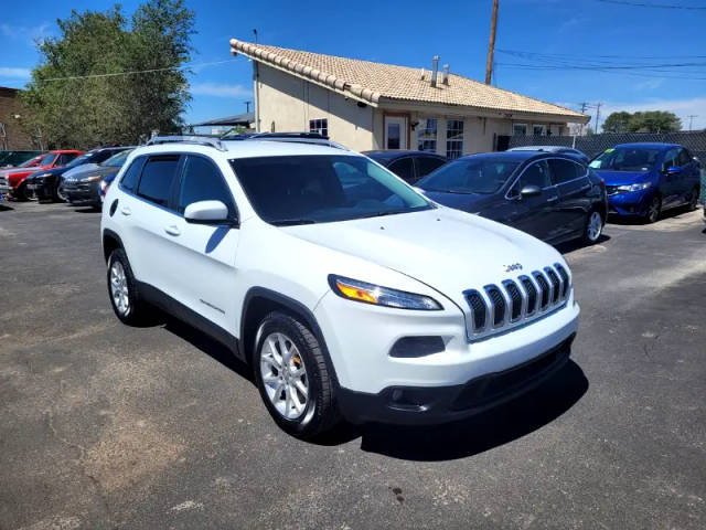 2016 Jeep Cherokee Latitude FWD photo