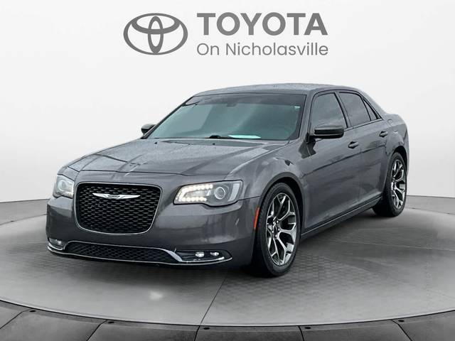 2016 Chrysler 300 300S RWD photo