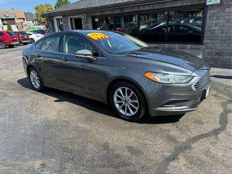 2017 Ford Fusion SE FWD photo