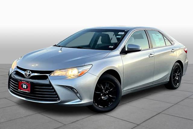 2017 Toyota Camry LE FWD photo