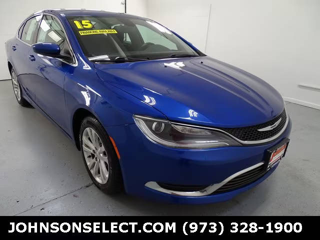 2015 Chrysler 200 Limited FWD photo