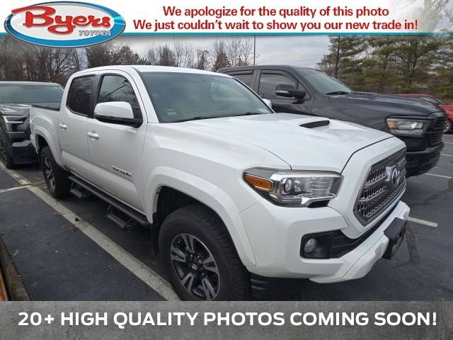 2016 Toyota Tacoma TRD Sport 4WD photo