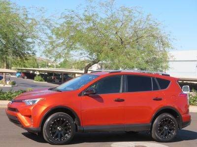 2016 Toyota RAV4 LE FWD photo