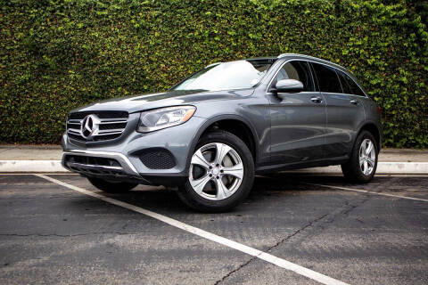 2016 Mercedes-Benz GLC-Class GLC 300 RWD photo