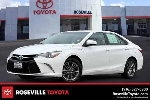 2017 Toyota Camry Hybrid SE FWD photo