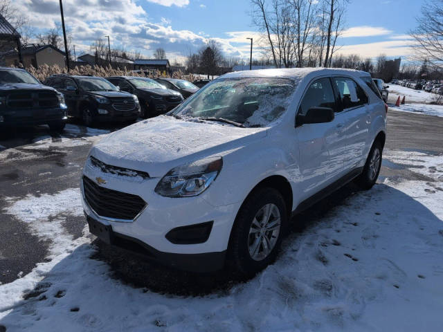 2017 Chevrolet Equinox LS FWD photo