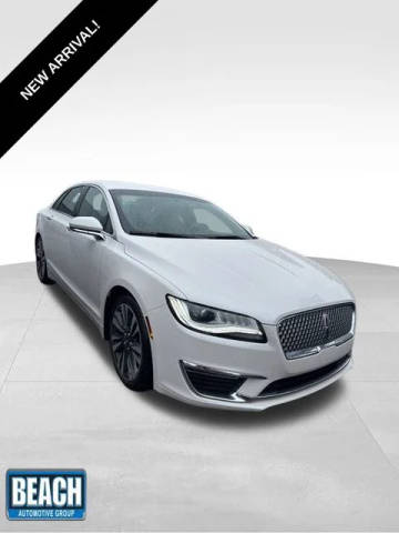 2017 Lincoln MKZ Reserve FWD photo