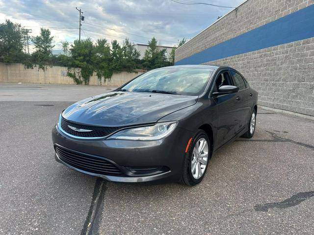 2016 Chrysler 200 Touring FWD photo