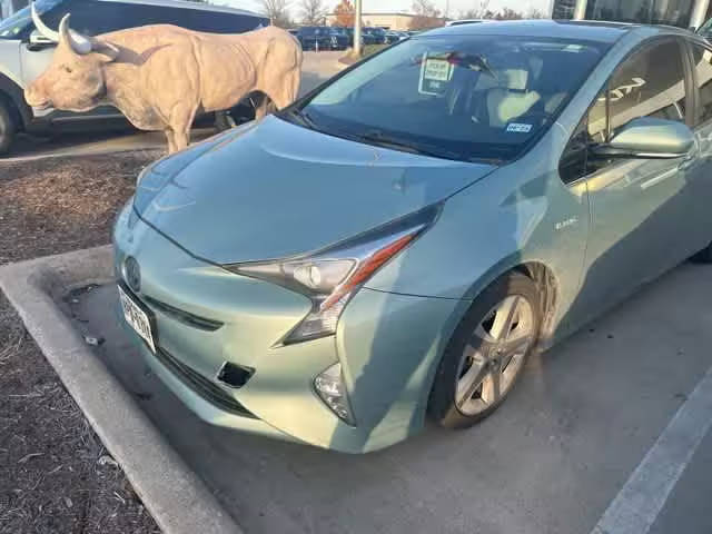 2016 Toyota Prius Three Touring FWD photo