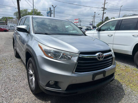 2016 Toyota Highlander LE Plus AWD photo