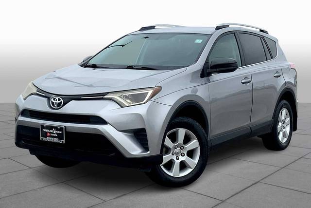 2016 Toyota RAV4 LE FWD photo