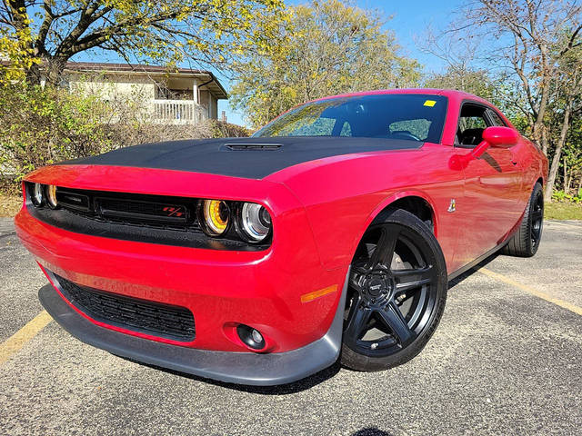 2016 Dodge Challenger R/T Scat Pack RWD photo