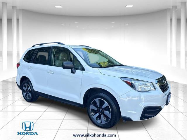 2017 Subaru Forester AWD photo