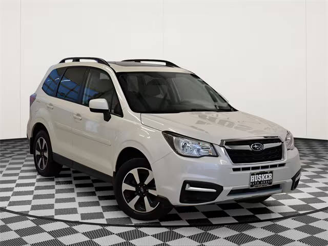 2017 Subaru Forester Premium AWD photo