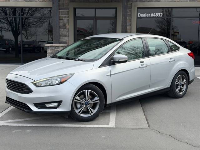 2016 Ford Focus SE FWD photo