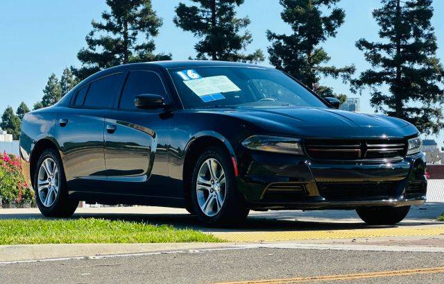 2016 Dodge Charger SE RWD photo
