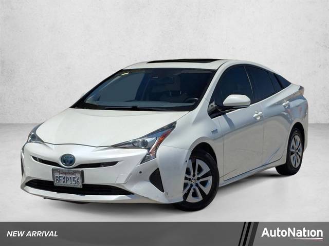 2016 Toyota Prius Four FWD photo