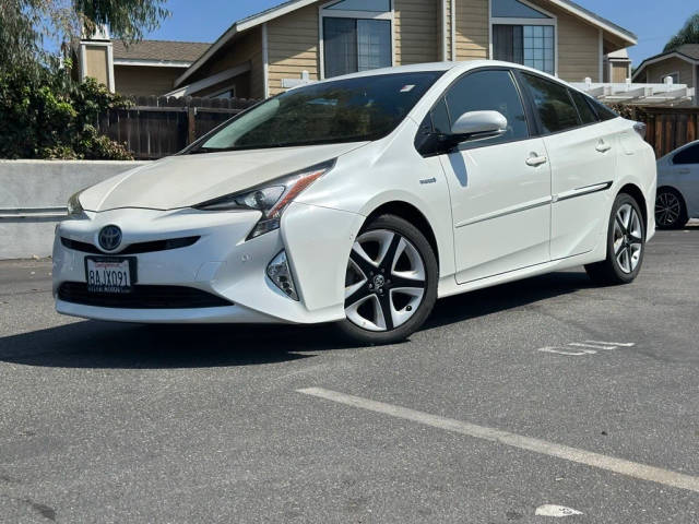 2016 Toyota Prius Four Touring FWD photo