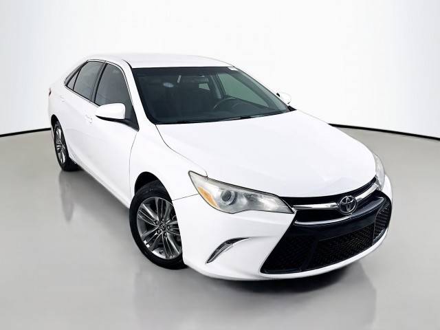 2017 Toyota Camry SE FWD photo