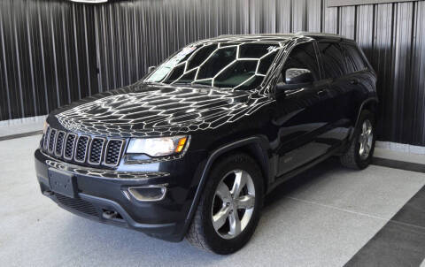 2016 Jeep Grand Cherokee 75th Anniversary RWD photo