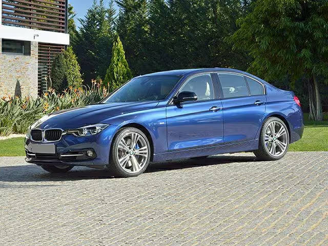 2016 BMW 3 Series 328i RWD photo