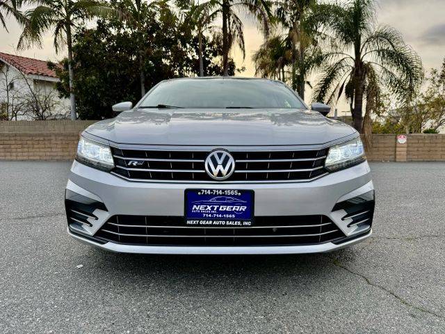 2016 Volkswagen Passat 1.8T R-Line FWD photo