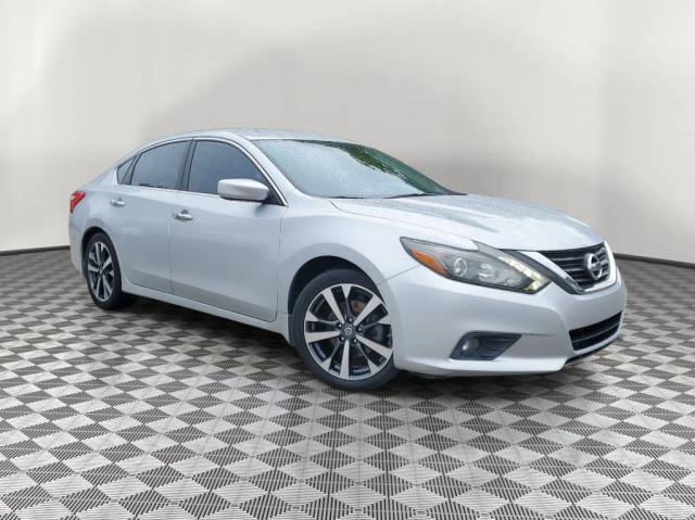 2016 Nissan Altima 3.5 SR FWD photo