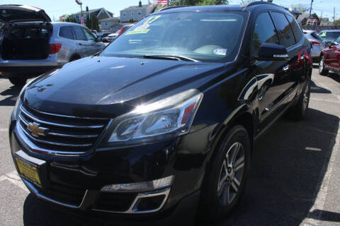 2017 Chevrolet Traverse LT AWD photo