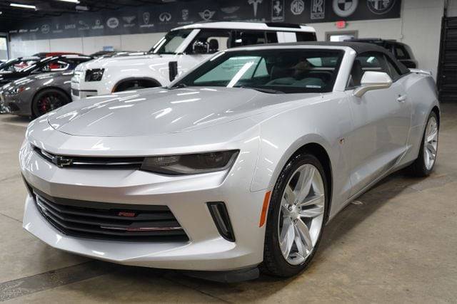 2017 Chevrolet Camaro 2LT RWD photo
