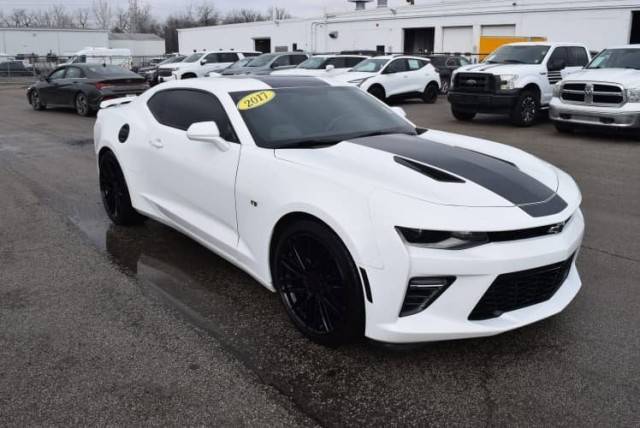 2017 Chevrolet Camaro 2SS RWD photo
