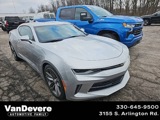 2017 Chevrolet Camaro 1LT RWD photo