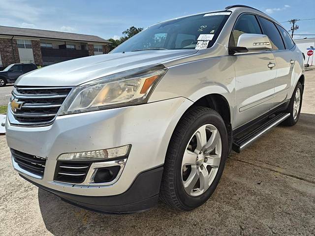 2017 Chevrolet Traverse Premier FWD photo