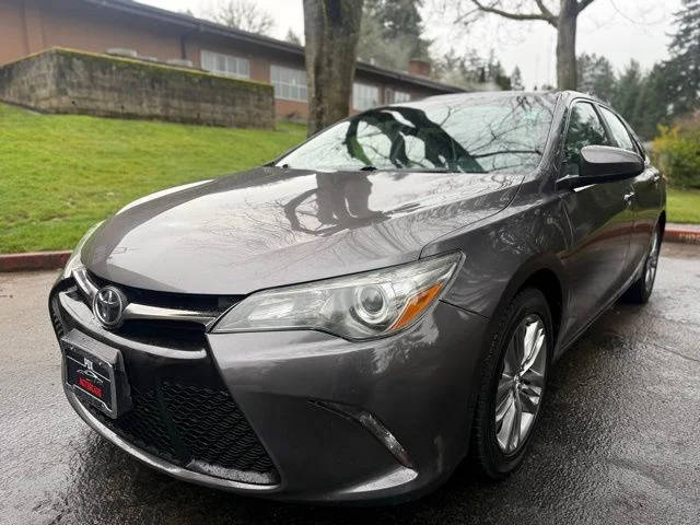 2017 Toyota Camry SE FWD photo