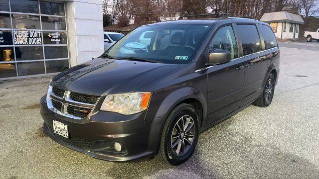 2016 Dodge Grand Caravan SXT Plus FWD photo
